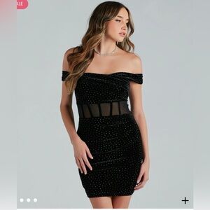 NWT Windsor velvet off shoulder formal mini dress XS